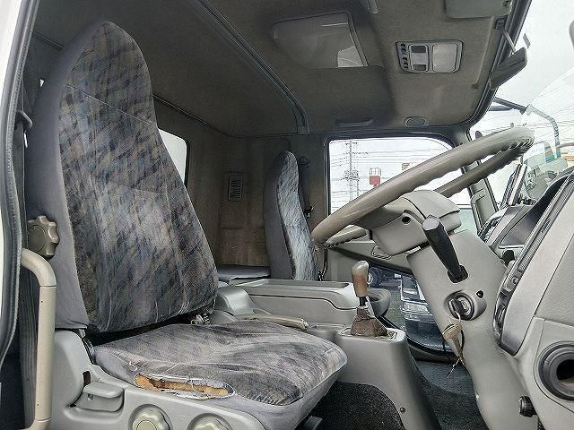 Mitsubishi FIGHTER 2006-08 7383896-10