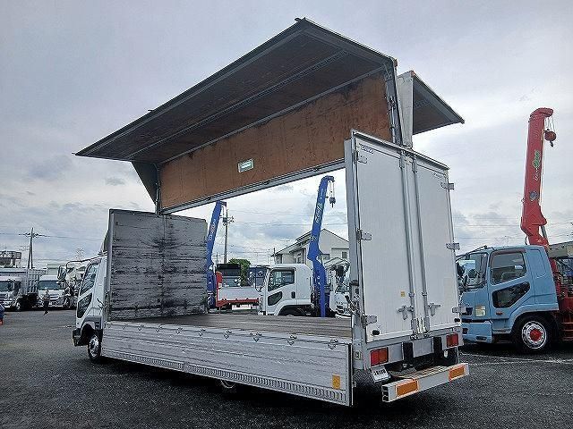 Mitsubishi FIGHTER 2006-08 7383896-5