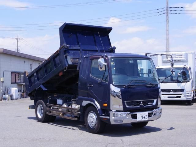 Mitsubishi FIGHTER 2018-09 7383894-1
