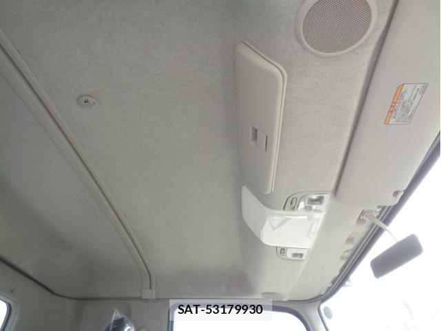 Mitsubishi FIGHTER 2024-10 7454273-18