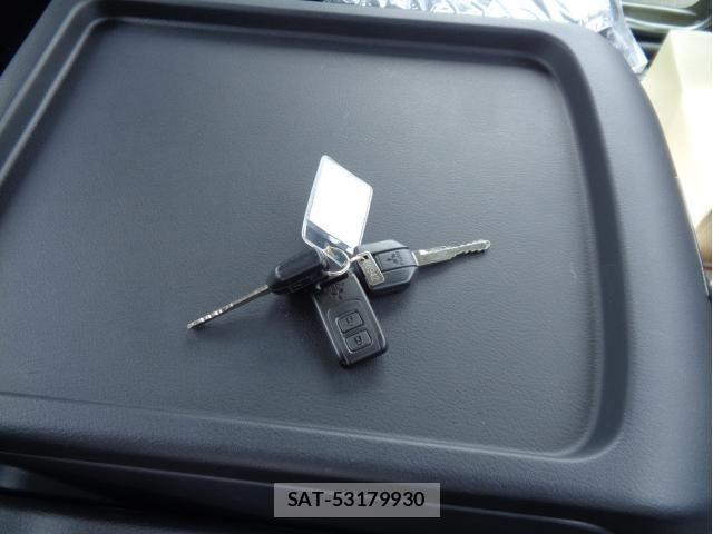 Mitsubishi FIGHTER 2024-10 7454273-21
