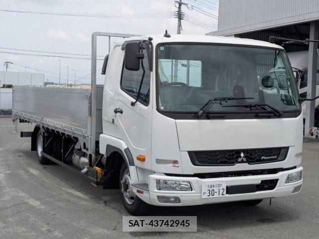 Mitsubishi FIGHTER 2025-12 7500560-1