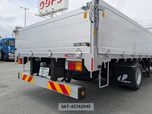 Mitsubishi FIGHTER 2025-12 7500560-5