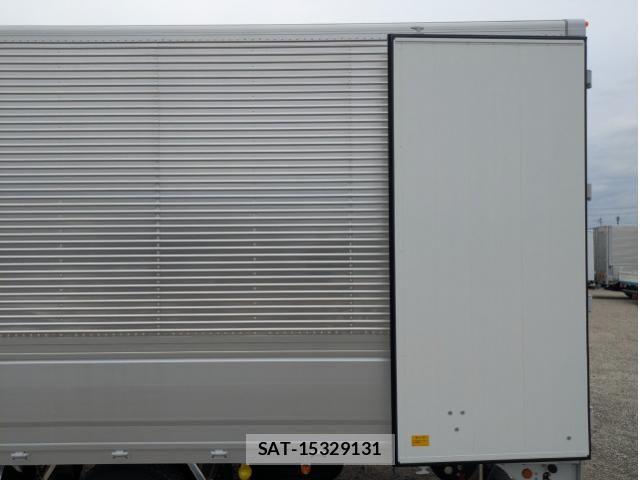 Mitsubishi FIGHTER 2025-11 7500550-15