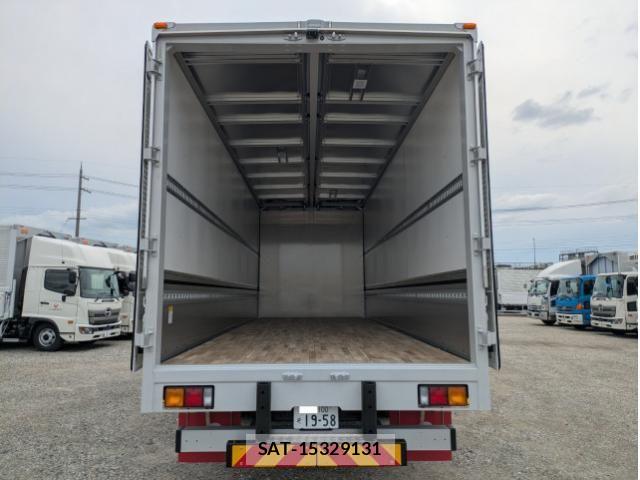 Mitsubishi FIGHTER 2025-11 7500550-7