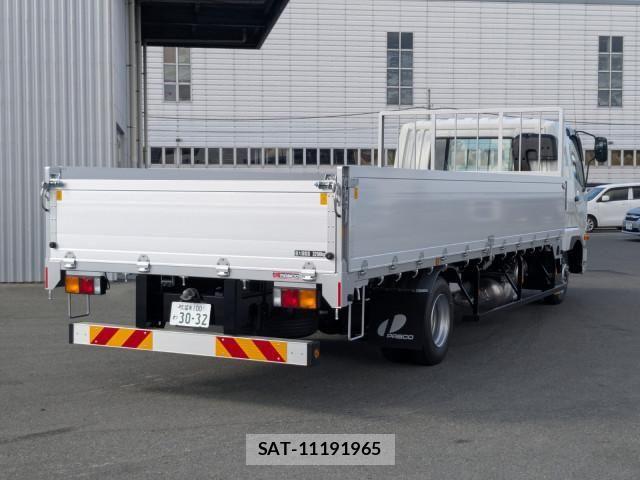 Mitsubishi FIGHTER 2026-01 7500555-3