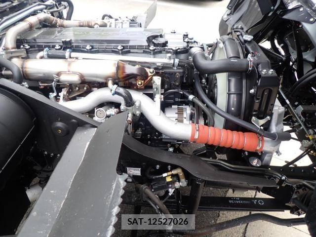 Mitsubishi FIGHTER 2026-02 7508661-21