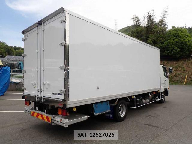 Mitsubishi FIGHTER 2026-02 7508661-2