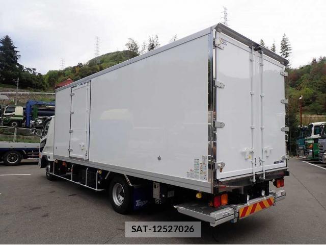 Mitsubishi FIGHTER 2026-02 7508661-3