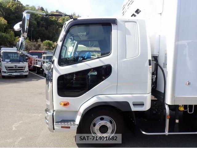 Mitsubishi FIGHTER 2026-02 7508659-12