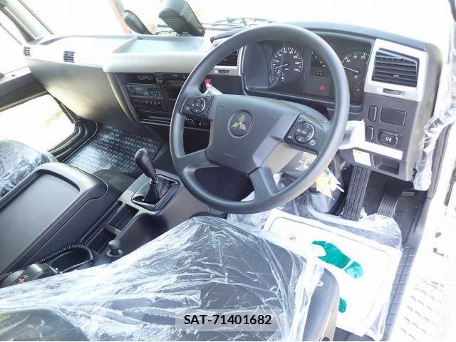 Mitsubishi FIGHTER 2026-02 7508659-15