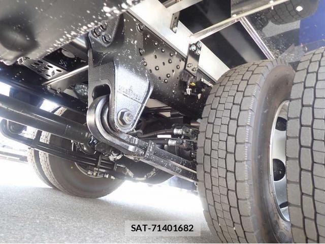 Mitsubishi FIGHTER 2026-02 7508659-23