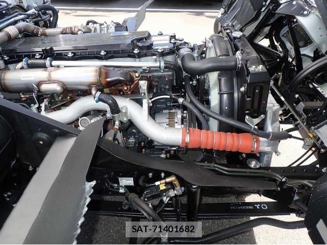 Mitsubishi FIGHTER 2026-02 7508659-26