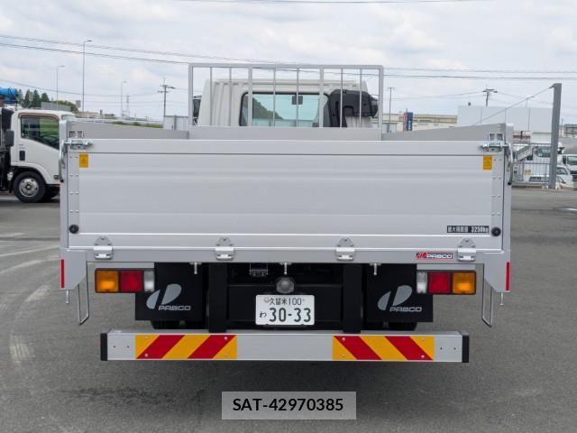 Mitsubishi FIGHTER 2026-01 7500554-6