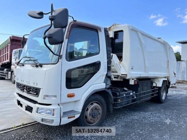 Mitsubishi FIGHTER 2015-08 7500564-0