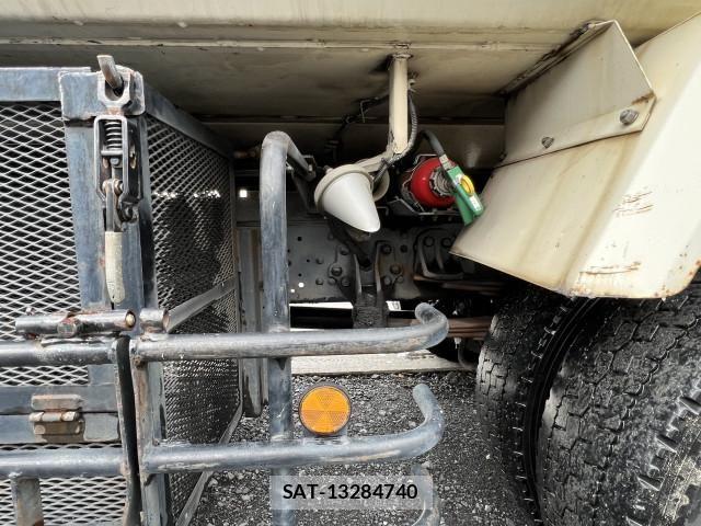 Mitsubishi FIGHTER 2015-08 7500564-13