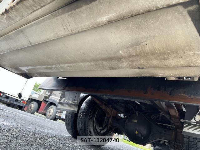 Mitsubishi FIGHTER 2015-08 7500564-24