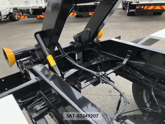 Mitsubishi FIGHTER 2026-02 7500561-20
