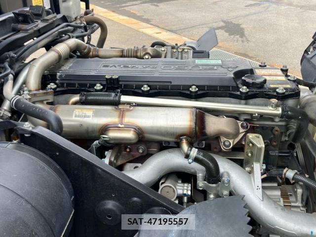 Mitsubishi FIGHTER 2021-07 7508662-17