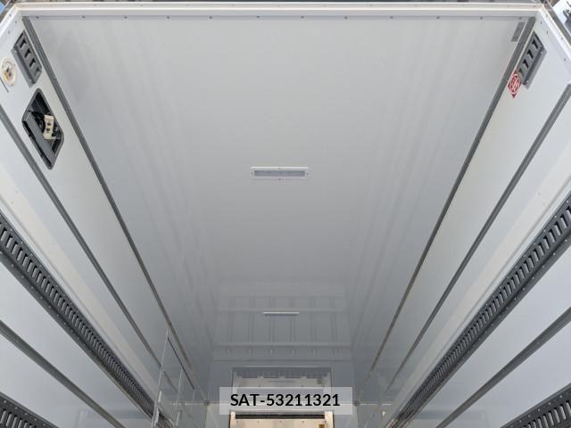 Mitsubishi FIGHTER 2025-12 7500549-15