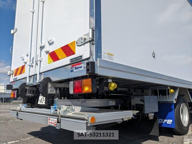 Mitsubishi FIGHTER 2025-12 7500549-5