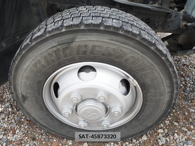 Mitsubishi FIGHTER 2015-07 7500563-10