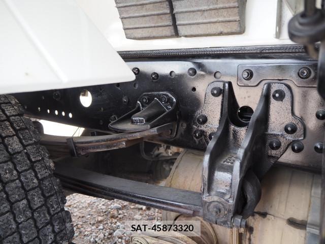 Mitsubishi FIGHTER 2015-07 7500563-15
