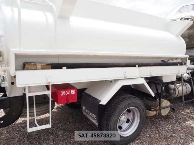 Mitsubishi FIGHTER 2015-07 7500563-16