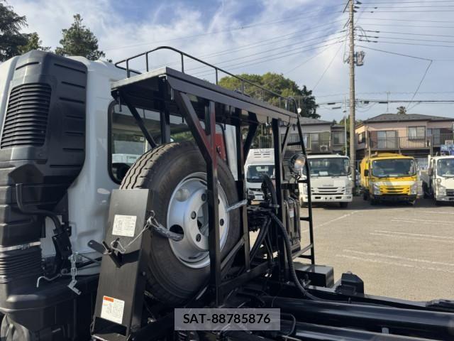 Mitsubishi FIGHTER 2025-10 7500562-16