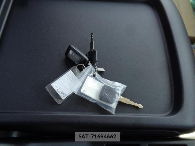 Mitsubishi FIGHTER 2026-03 7562111-19