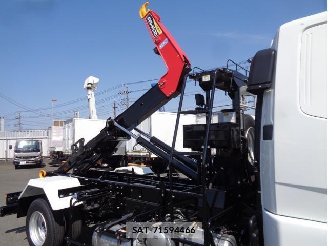 Mitsubishi FIGHTER 2026-03 7562112-5