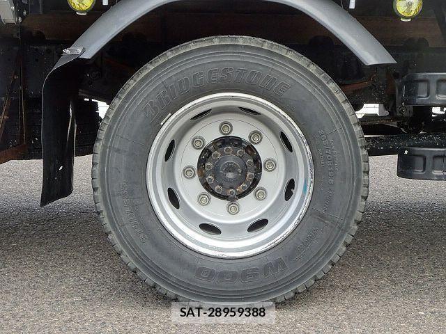 Mitsubishi FIGHTER 2021-05 7562106-14