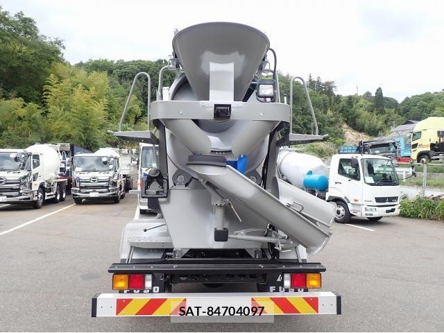 Mitsubishi FIGHTER 2026-03 7562109-4