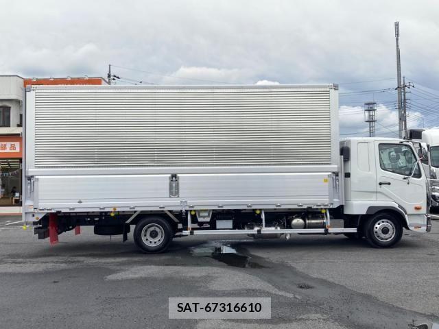 Mitsubishi FIGHTER 2025-03 7562108-7