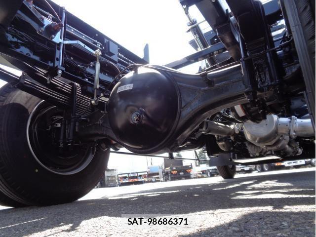 Mitsubishi FIGHTER 2026-03 7562107-9
