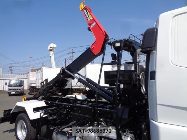Mitsubishi FIGHTER 2026-03 7562107-6