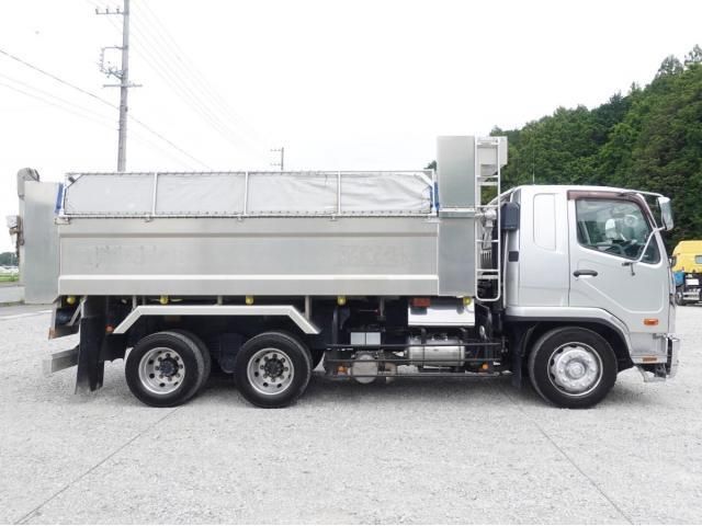 Mitsubishi FIGHTER 2015-05 7606850-5