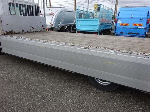 Mitsubishi FIGHTER 2012-05 7606859-16