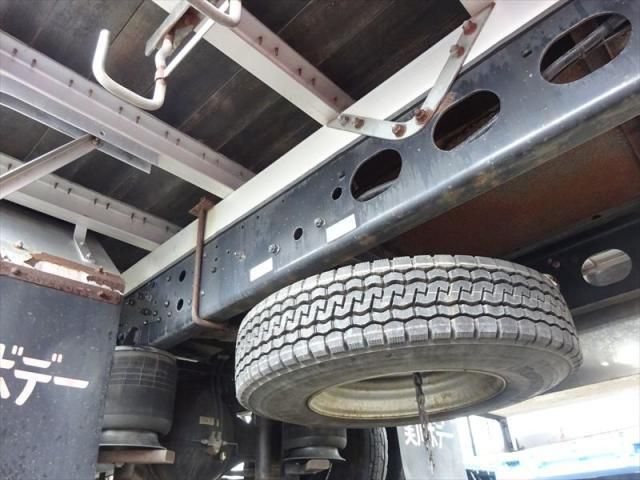 Mitsubishi FIGHTER 2012-05 7606859-6