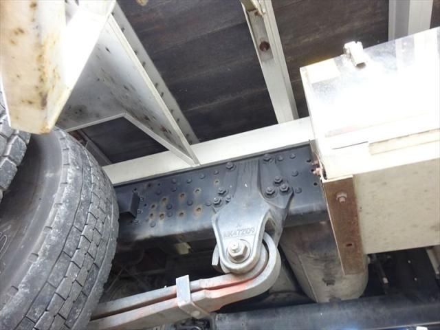 Mitsubishi FIGHTER 2012-05 7606859-8