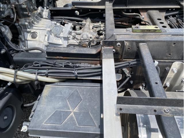 Mitsubishi FIGHTER 2022-06 7606834-29