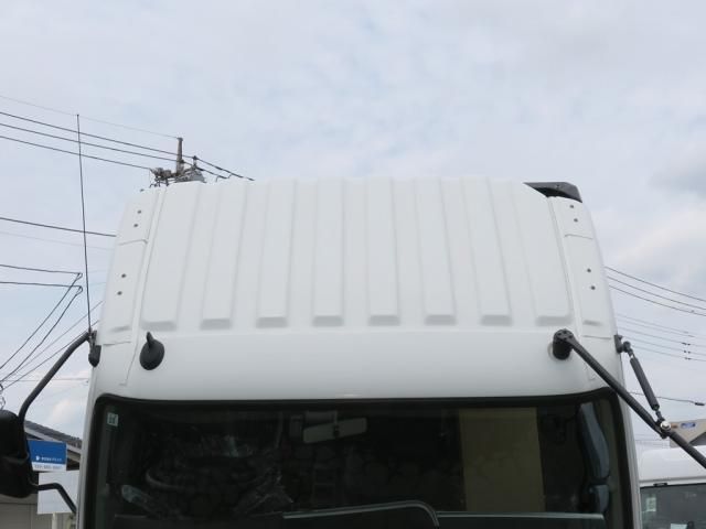 Mitsubishi FIGHTER 2025-10 7606828-14