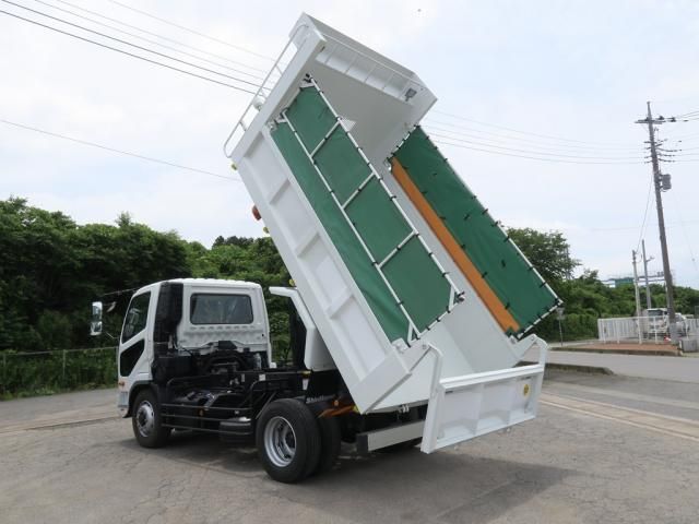 Mitsubishi FIGHTER 2025-10 7606828-1