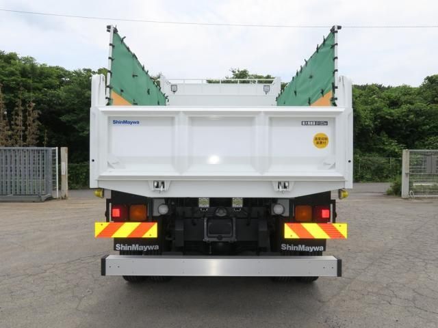 Mitsubishi FIGHTER 2025-10 7606828-6