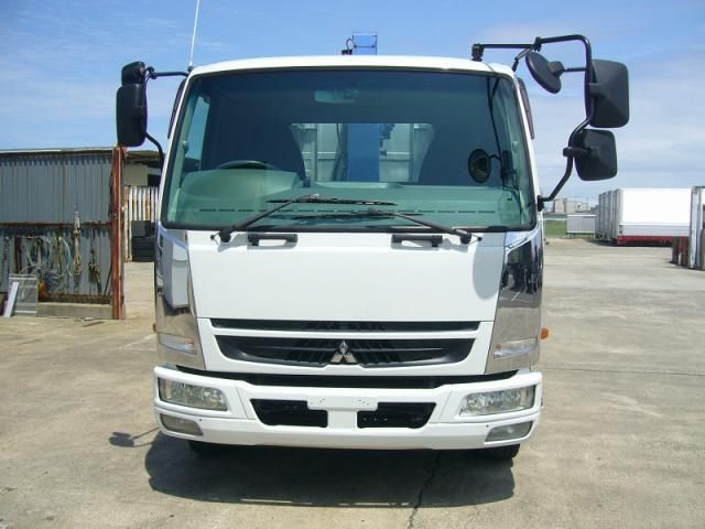 Mitsubishi FIGHTER 2016-02 7606843-4