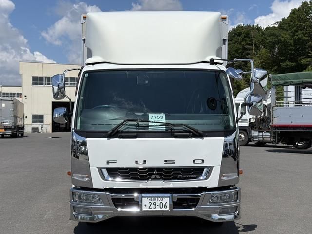 Mitsubishi FIGHTER 2019-07 7606846-1