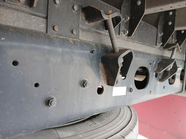 Mitsubishi FIGHTER 2018-06 7606849-17