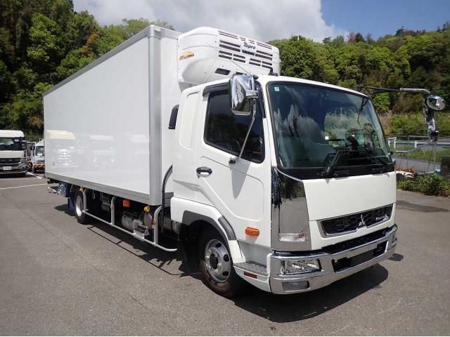 Mitsubishi FIGHTER 2026-02 7606832-1