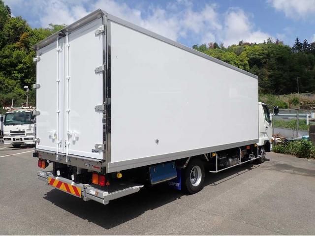 Mitsubishi FIGHTER 2026-02 7606832-2