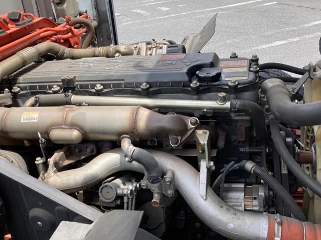Mitsubishi FIGHTER 2019-07 7710224-15